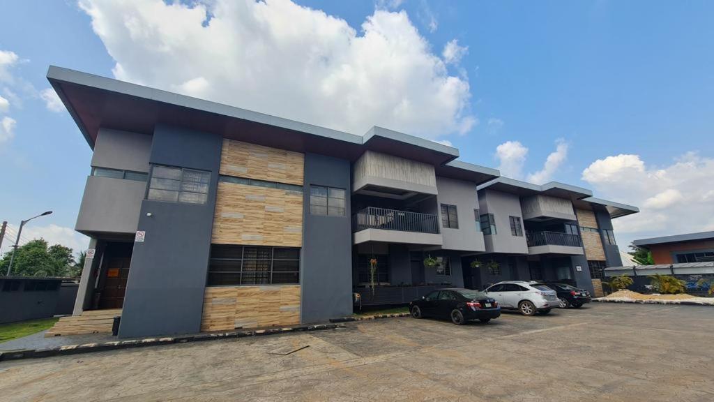 Gk Apartments Asaba Zewnętrze zdjęcie