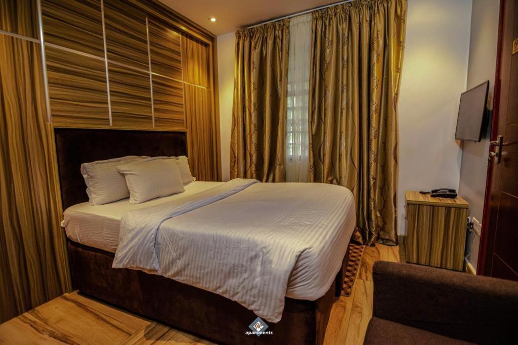 Gk Apartments Asaba Zewnętrze zdjęcie